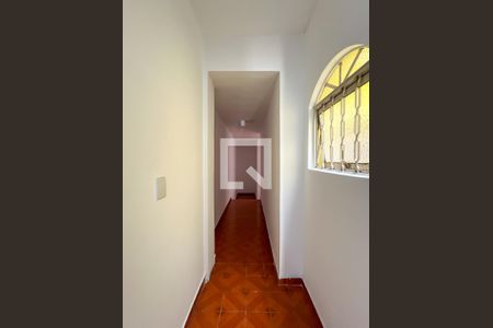 Casa à venda com 90m², 3 quartos e 2 vagas Casa à venda com 90m², 3 quartos e 2 vagasCorredor