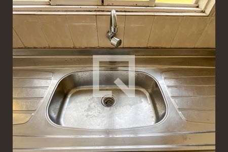 Casa à venda com 90m², 3 quartos e 2 vagas Casa à venda com 90m², 3 quartos e 2 vagasCozinha