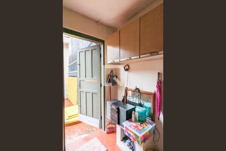 Casa à venda com 265m², 4 quartos e 4 vagas Casa à venda com 265m², 4 quartos e 4 vagasÁrea de serviço da edícula