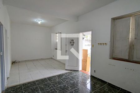 Casa à venda com 550m², 5 quartos e 3 vagas Casa à venda com 550m², 5 quartos e 3 vagassala casa 2
