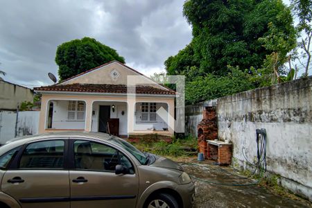 Casa à venda com 550m², 5 quartos e 3 vagas Casa à venda com 550m², 5 quartos e 3 vagasÁrea comum