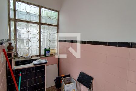 Casa à venda com 550m², 5 quartos e 3 vagas Casa à venda com 550m², 5 quartos e 3 vagasarea de serviço