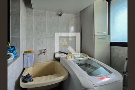 Apartamento para alugar com 200m², 3 quartos e 2 vagas Apartamento para alugar com 200m², 3 quartos e 2 vagasÁrea de Serviço