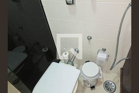 Apartamento para alugar com 200m², 3 quartos e 2 vagas Apartamento para alugar com 200m², 3 quartos e 2 vagasBanheiro Social