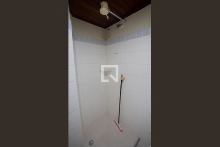 Casa de condomínio à venda com 205m², 5 quartos e 3 vagas Casa de condomínio à venda com 205m², 5 quartos e 3 vagasBanheiro Social 3