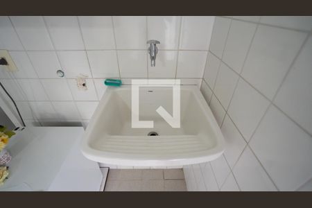 Casa de condomínio à venda com 205m², 5 quartos e 3 vagas Casa de condomínio à venda com 205m², 5 quartos e 3 vagasÁrea de Serviço 1