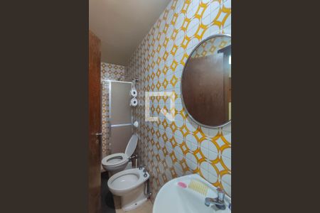 Casa à venda com 400m², 4 quartos e 3 vagas Casa à venda com 400m², 4 quartos e 3 vagasBanheiro