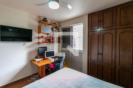 Casa à venda com 400m², 4 quartos e 3 vagas Casa à venda com 400m², 4 quartos e 3 vagasQuarto 1