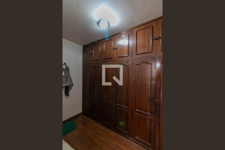 Casa à venda com 400m², 4 quartos e 3 vagas Casa à venda com 400m², 4 quartos e 3 vagasQuarto de Serviço