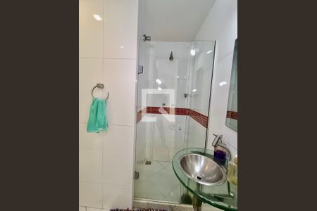 Apartamento à venda com 156m², 3 quartos e sem vagaBanheiro social 2