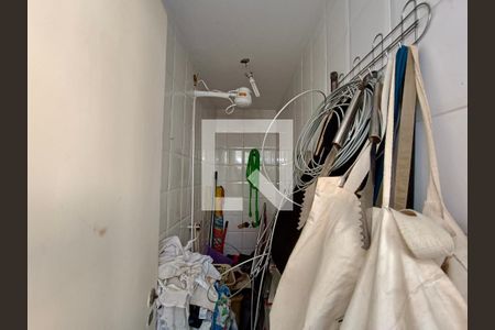 Apartamento à venda com 156m², 3 quartos e sem vagaBanheiro serviço 