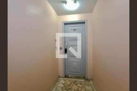 Apartamento à venda com 156m², 3 quartos e sem vagaHall 