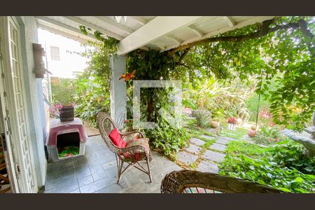 Casa à venda com 400m², 3 quartos e 6 vagasVaranda Jardim