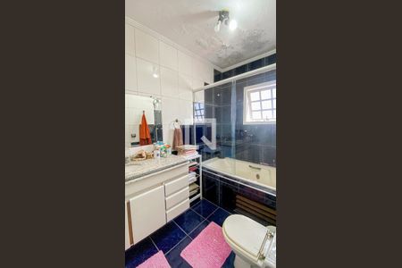 Casa à venda com 400m², 3 quartos e 6 vagasBanheiro da Suíte