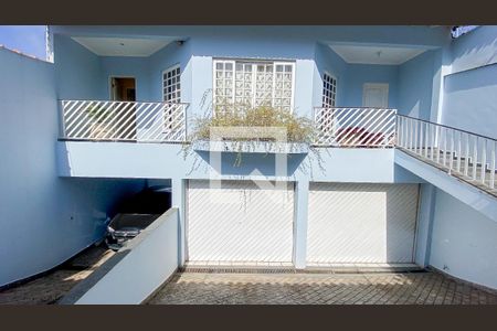 Casa à venda com 400m², 3 quartos e 6 vagasGaragem - Quintal