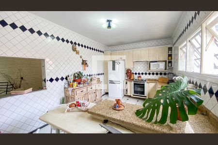 Casa à venda com 400m², 3 quartos e 6 vagasCozinha