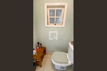 Casa à venda com 400m², 3 quartos e 6 vagasBanheiro