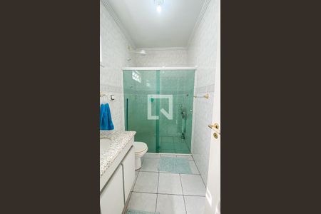 Casa à venda com 400m², 3 quartos e 6 vagasBanheiro