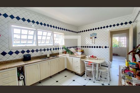 Casa à venda com 400m², 3 quartos e 6 vagasCozinha