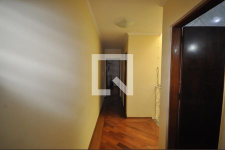 Casa à venda com 112m², 3 quartos e 2 vagasCorredor