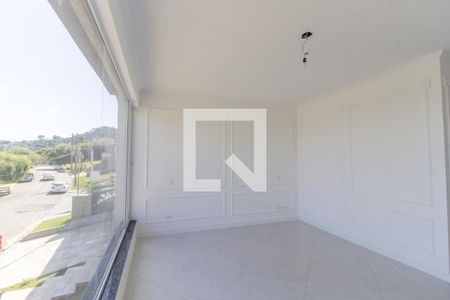 Casa de condomínio à venda com 303m², 3 quartos e 4 vagasSuíte 1