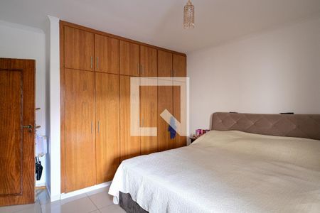 Casa à venda com 250m², 4 quartos e 4 vagas Casa à venda com 250m², 4 quartos e 4 vagasSuíte 2