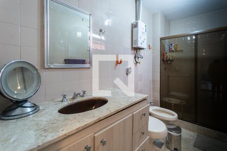 Apartamento à venda com 200m², 3 quartos e 2 vagasBanheiro Suíte