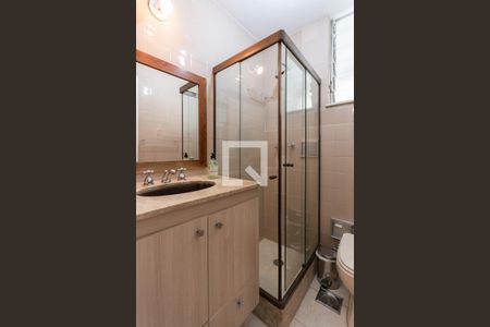 Apartamento à venda com 200m², 3 quartos e 2 vagasBanheiro 1