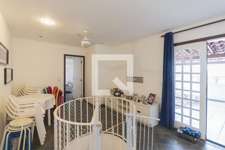 Apartamento à venda com 200m², 3 quartos e 2 vagasCobertura