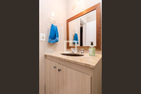 Apartamento à venda com 200m², 3 quartos e 2 vagasBanheiro 1