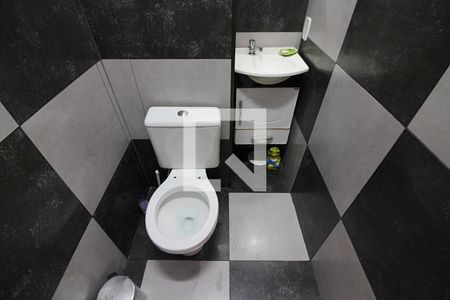 Casa de condomínio à venda com 114m², 2 quartos e 1 vagaLavabo