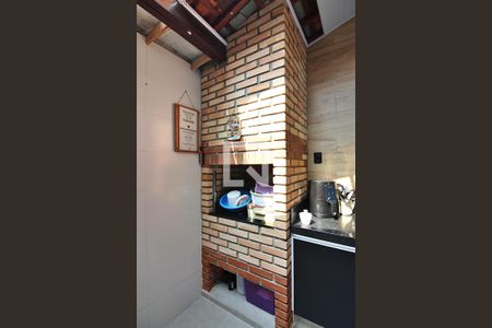 Casa de condomínio à venda com 114m², 2 quartos e 1 vaga Churrasqueira