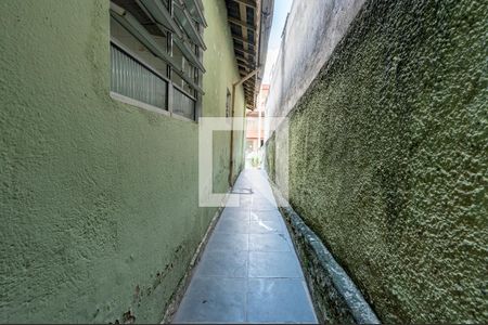 Casa à venda com 250m², 2 quartos e 4 vagas Casa à venda com 250m², 2 quartos e 4 vagasQuintal