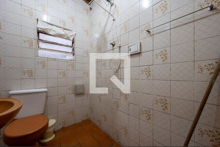 Casa à venda com 250m², 2 quartos e 4 vagas Casa à venda com 250m², 2 quartos e 4 vagasBanheiro