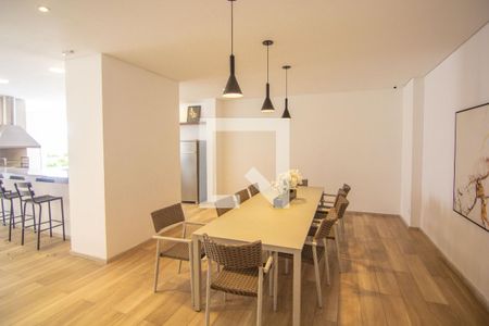 Apartamento à venda com 84m², 2 quartos e 2 vagasÁrea comum - Salão de festas 4