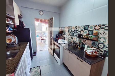 Casa à venda com 212m², 2 quartos e 2 vagas Casa à venda com 212m², 2 quartos e 2 vagasCozinha