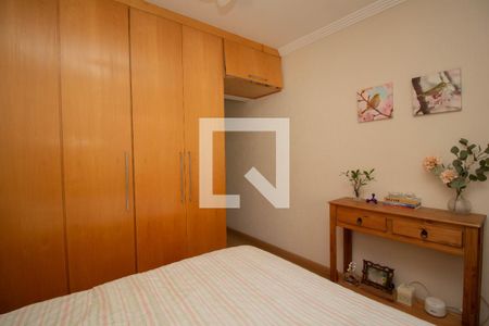 Casa à venda com 150m², 2 quartos e 4 vagas Casa à venda com 150m², 2 quartos e 4 vagasQuarto 2 - Suíte