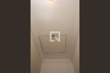 Casa à venda com 150m², 2 quartos e 4 vagas Casa à venda com 150m², 2 quartos e 4 vagasSotã