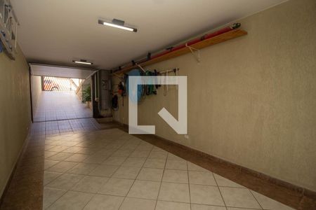 Casa à venda com 150m², 2 quartos e 4 vagas Casa à venda com 150m², 2 quartos e 4 vagasGaragem