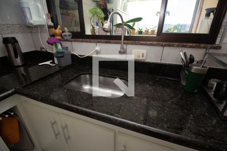 Casa à venda com 150m², 2 quartos e 4 vagas Casa à venda com 150m², 2 quartos e 4 vagasCozinha