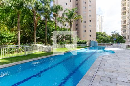 Apartamento para alugar com 49m², 2 quartos e 1 vaga Apartamento para alugar com 49m², 2 quartos e 1 vagaÁrea comum - Piscina