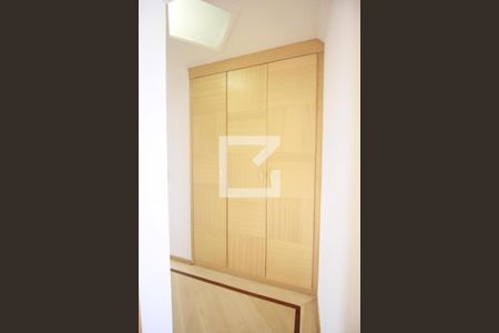 Apartamento à venda com 222m², 4 quartos e 3 vagasArmario quarto 3