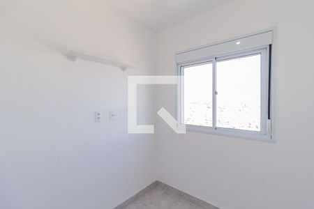 Quarto 1 de apartamento para alugar com 2 quartos, 36m² em Jardim Santo Estêvão, Carapicuíba