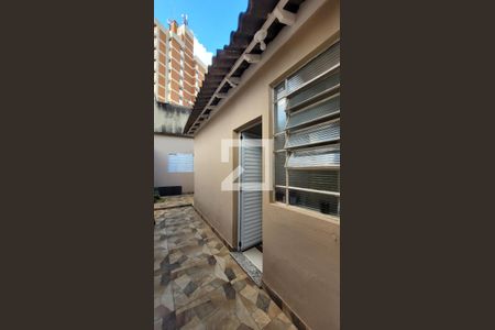 Casa à venda com 167m², 15 quartos e 4 vagas Casa à venda com 167m², 15 quartos e 4 vagasQuintal