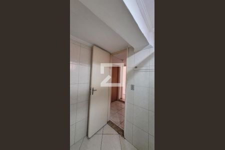 Casa à venda com 167m², 15 quartos e 4 vagas Casa à venda com 167m², 15 quartos e 4 vagasBanheiro 1