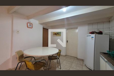 Casa à venda com 167m², 15 quartos e 4 vagas Casa à venda com 167m², 15 quartos e 4 vagasCozinha 1