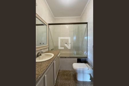 Casa de condomínio à venda com 630m², 4 quartos e 2 vagasBanheiro da Suíte 4