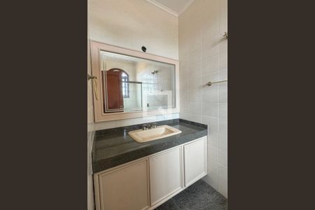 Casa de condomínio à venda com 630m², 4 quartos e 2 vagasBanheiro da Suíte 2