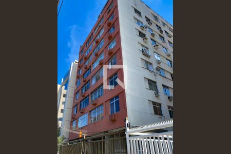 Apartamento para alugar com 80m², 2 quartos e 1 vaga Apartamento para alugar com 80m², 2 quartos e 1 vagaFachada