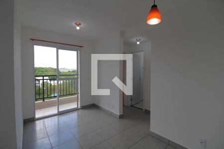 Sala de apartamento para alugar com 2 quartos, 40m² em Usina Piratininga, São Paulo